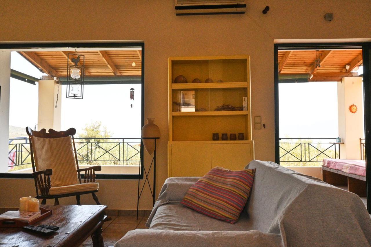 Pavlos' Cottage With Beach View Корфос Екстер'єр фото